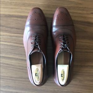 Men’s Ferragarmo Brown wingtip shoes